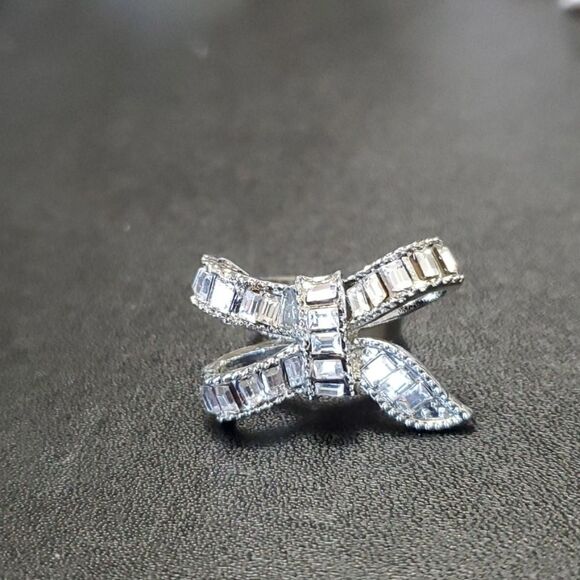Unbranded Jewelry - Silver tone bow ring 6.25 clear rhinestone